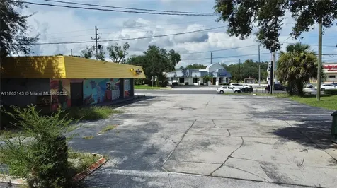 2944 W University Boulevard W Jacksonville FL 32217