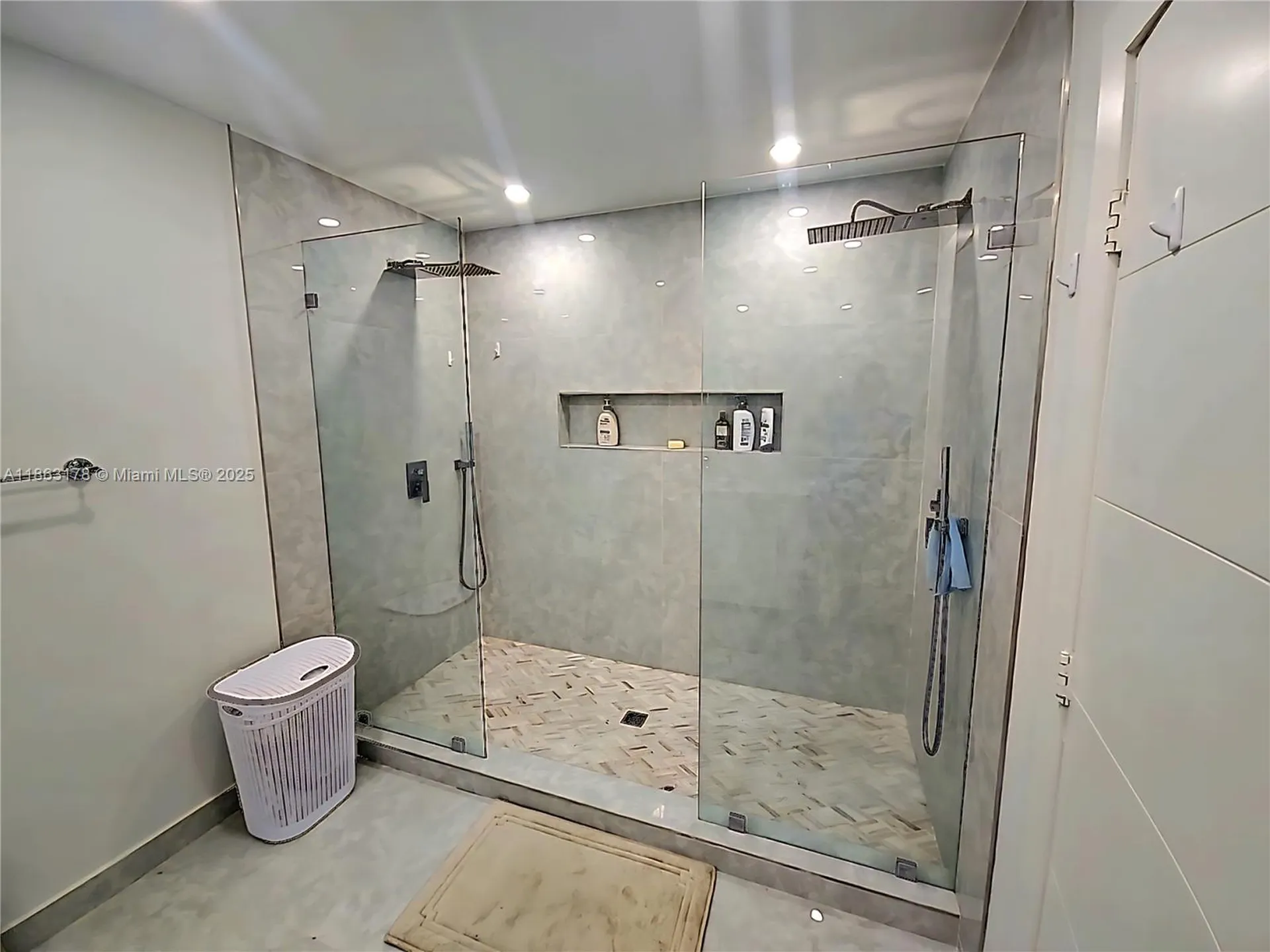 1430 NE 53rd Court Fort Lauderdale FL 33334