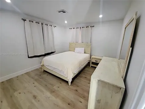 1430 NE 53rd Court Fort Lauderdale FL 33334