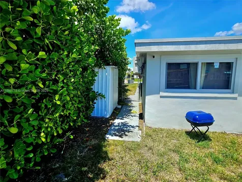 1430 NE 53rd Court Fort Lauderdale FL 33334