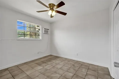 2525 Superior Street Opa-Locka FL 33054