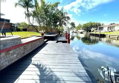 2413 Nassau Lane Fort Lauderdale FL 33312