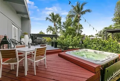 2413 Nassau Lane Fort Lauderdale FL 33312