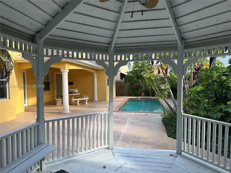 6049 SW 165th Avenue Miami FL 33193