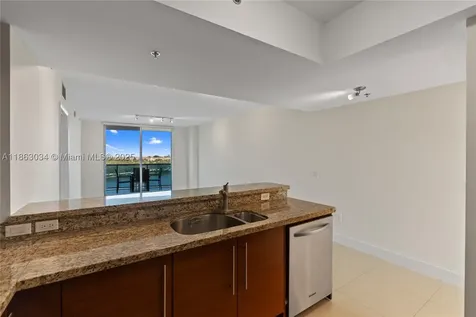 2641 N Flamingo Road Sunrise FL 33323