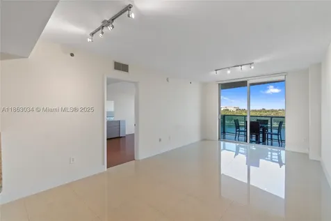 2641 N Flamingo Road Sunrise FL 33323