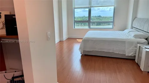 2641 N Flamingo Road Sunrise FL 33323