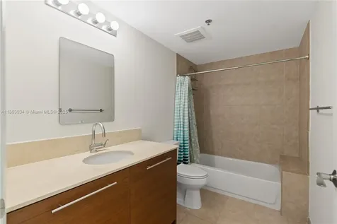 2641 N Flamingo Road Sunrise FL 33323