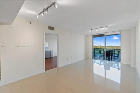 2641 N Flamingo Road Sunrise FL 33323