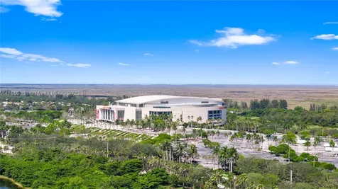 2641 N Flamingo Road Sunrise FL 33323