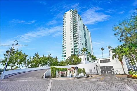 2641 N Flamingo Road Sunrise FL 33323