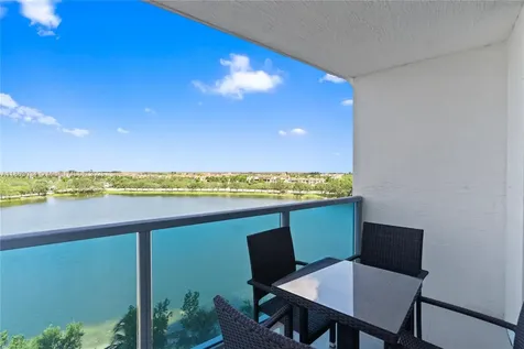 2641 N Flamingo Road Sunrise FL 33323