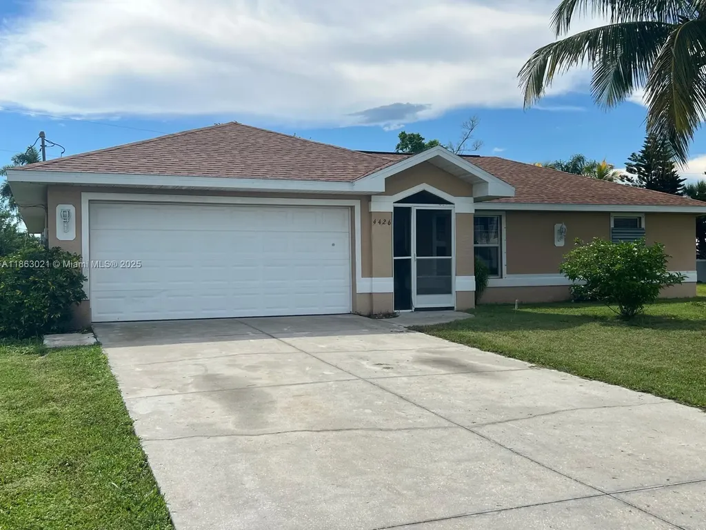 4426 SW Santa Barbara Place Cape Coral FL 33914