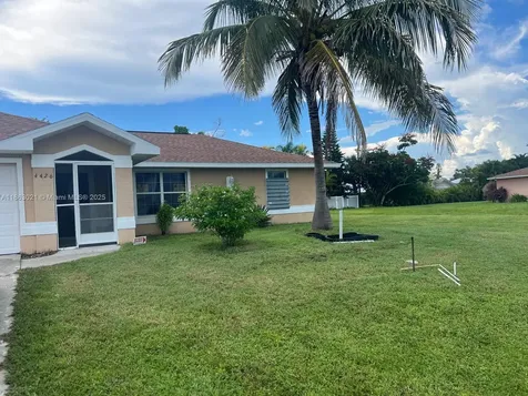 4426 SW Santa Barbara Place Cape Coral FL 33914