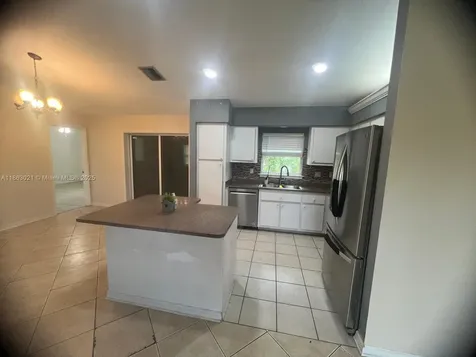 4426 SW Santa Barbara Place Cape Coral FL 33914