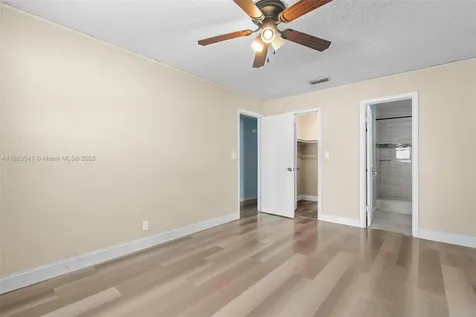 7217 SW 3rd Court North Lauderdale FL 33068