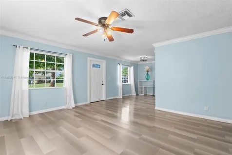 7217 SW 3rd Court North Lauderdale FL 33068