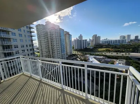 19501 W Country Club Drive Aventura FL 33180
