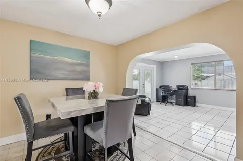 11121 SW 162nd Terrace Miami FL 33157