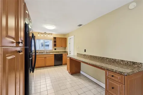 11121 SW 162nd Terrace Miami FL 33157