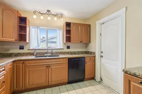 11121 SW 162nd Terrace Miami FL 33157