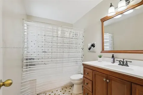 11121 SW 162nd Terrace Miami FL 33157