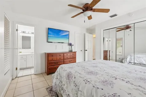 11121 SW 162nd Terrace Miami FL 33157