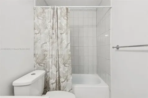11121 SW 162nd Terrace Miami FL 33157