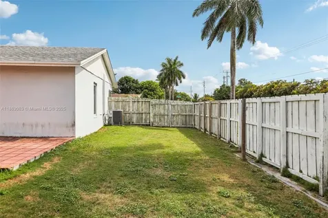 11121 SW 162nd Terrace Miami FL 33157
