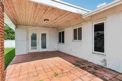 11121 SW 162nd Terrace Miami FL 33157