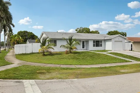 11121 SW 162nd Terrace Miami FL 33157