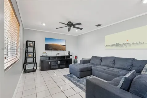 11121 SW 162nd Terrace Miami FL 33157