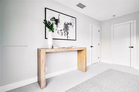 5561 NE 28th Avenue Fort Lauderdale FL 33308