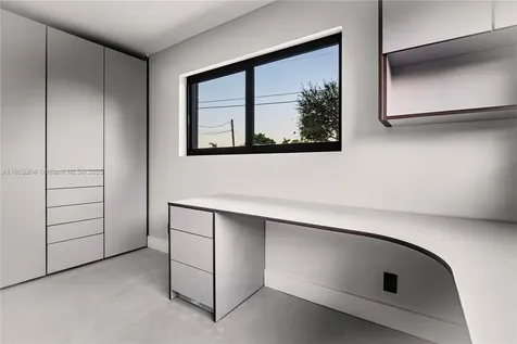 5561 NE 28th Avenue Fort Lauderdale FL 33308