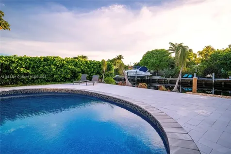 5561 NE 28th Avenue Fort Lauderdale FL 33308