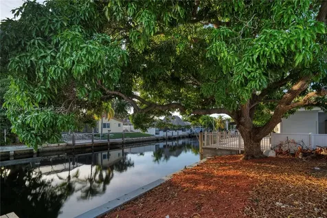 5561 NE 28th Avenue Fort Lauderdale FL 33308