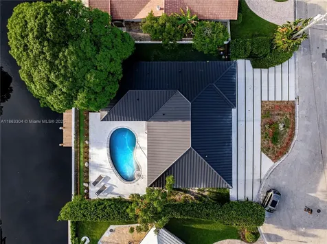 5561 NE 28th Avenue Fort Lauderdale FL 33308