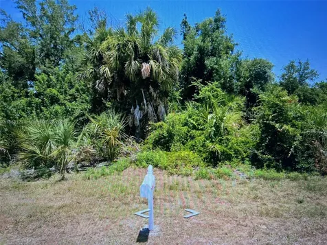 13436 Rayburn Port Charlotte FL 33981
