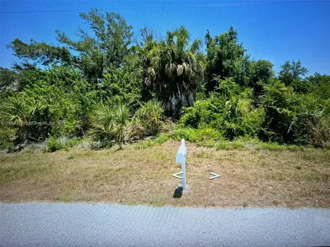 13436 Rayburn Port Charlotte FL 33981