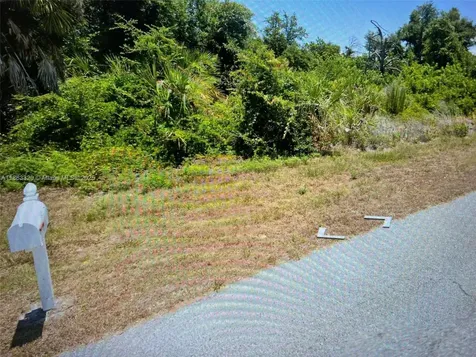 13436 Rayburn Port Charlotte FL 33981
