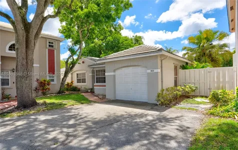9834 NW 2nd Court Plantation FL 33324