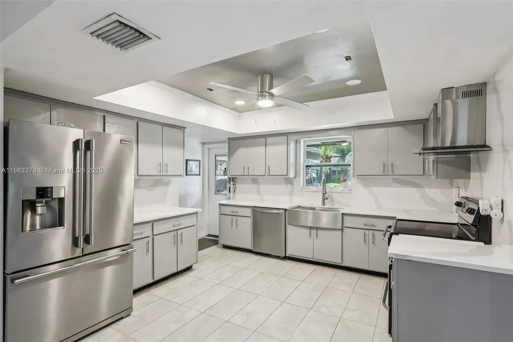 2441 SW 43rd Avenue Fort Lauderdale FL 33317