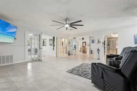 2441 SW 43rd Avenue Fort Lauderdale FL 33317