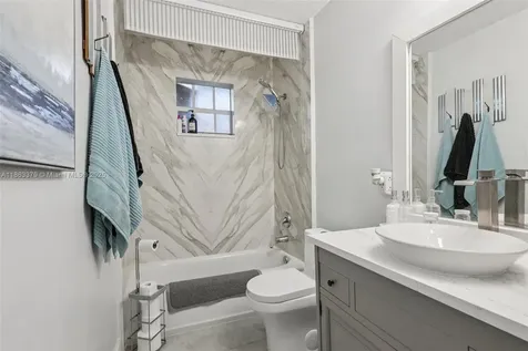 2441 SW 43rd Avenue Fort Lauderdale FL 33317