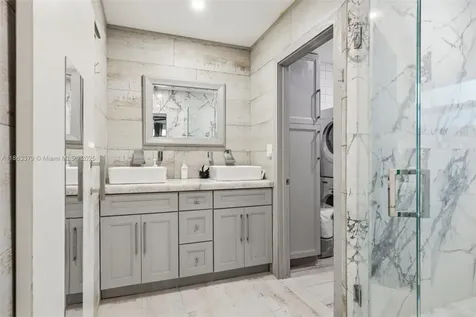 2441 SW 43rd Avenue Fort Lauderdale FL 33317