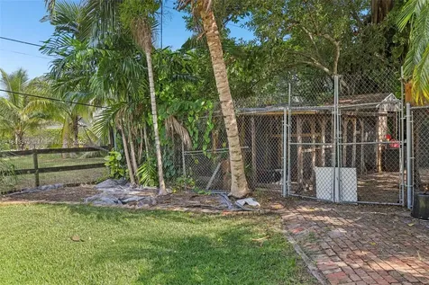 2441 SW 43rd Avenue Fort Lauderdale FL 33317