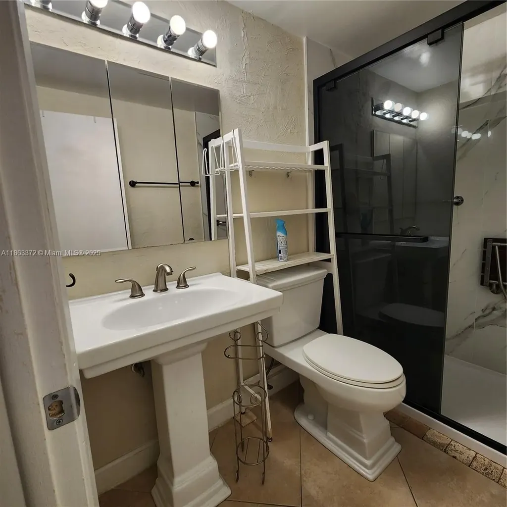 2170 NE 51st Court Fort Lauderdale FL 33308
