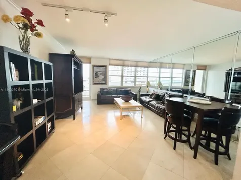 100 Lincoln Road Miami Beach FL 33139