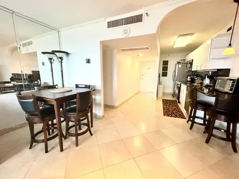 100 Lincoln Road Miami Beach FL 33139