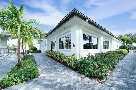 4230 Rosa Drive Deerfield Beach FL 33064